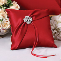 garbo ring pillow