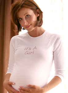 its a girl maternity t-shirt